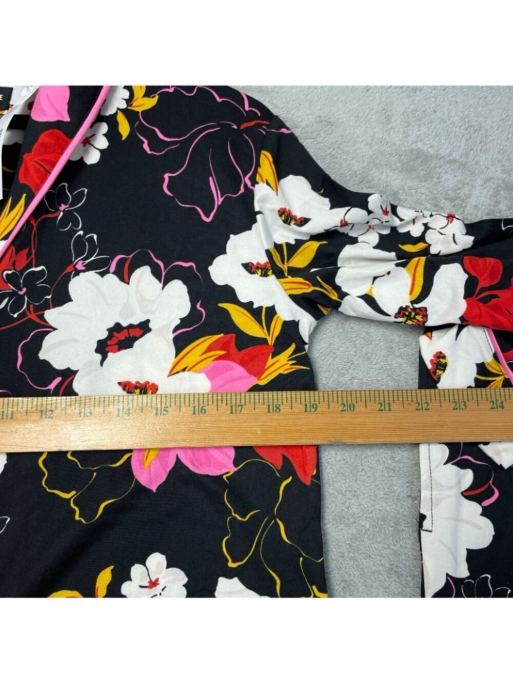 NWT Room Service Women's S Black Floral Print Long Sleeve Button-Down F1277 - Picture 10 of 12